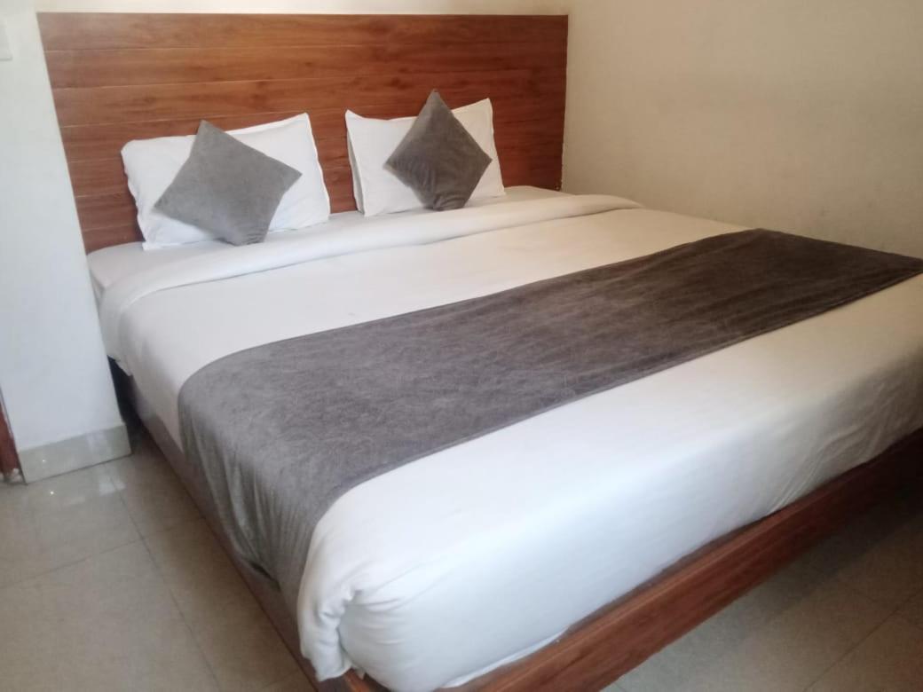 Triple One Hotel Tapovan Rishikesh,Near Laxman Jhula 外观 照片