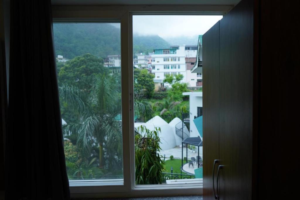 Triple One Hotel Tapovan Rishikesh,Near Laxman Jhula 外观 照片